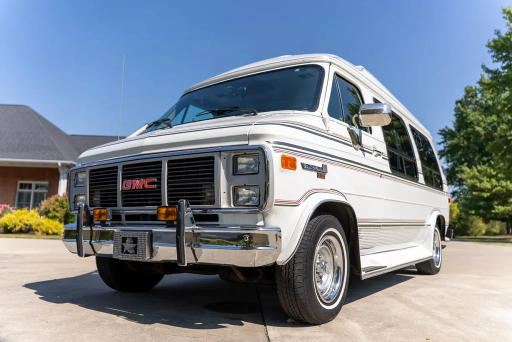 1991 GMC Vandura 2500 Starcraft Conversion Van