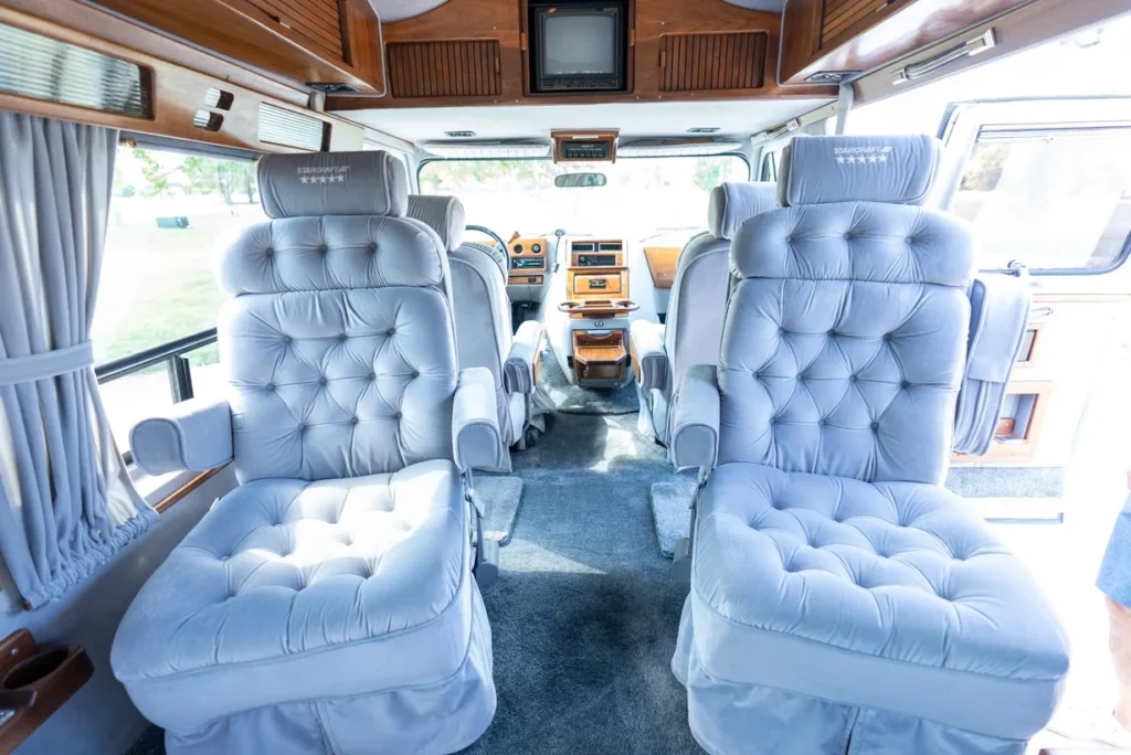 1991 GMC Vandura 2500 Starcraft Conversion Van
